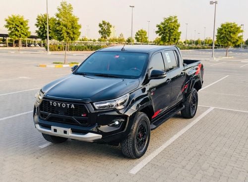 Toyota Hilux ADVENTURE Toyota Hilux pickup 2021 2.7 V4