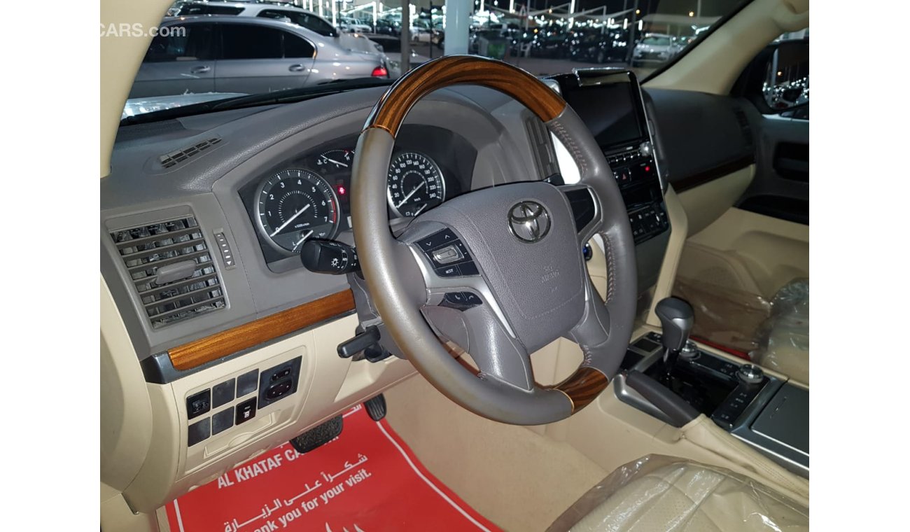 Toyota Land Cruiser GRX 4.0 V6