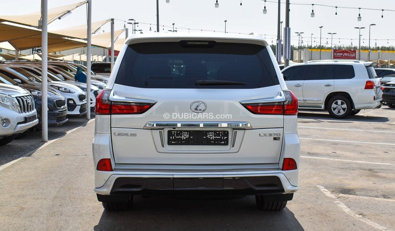 Lexus LX 570 S