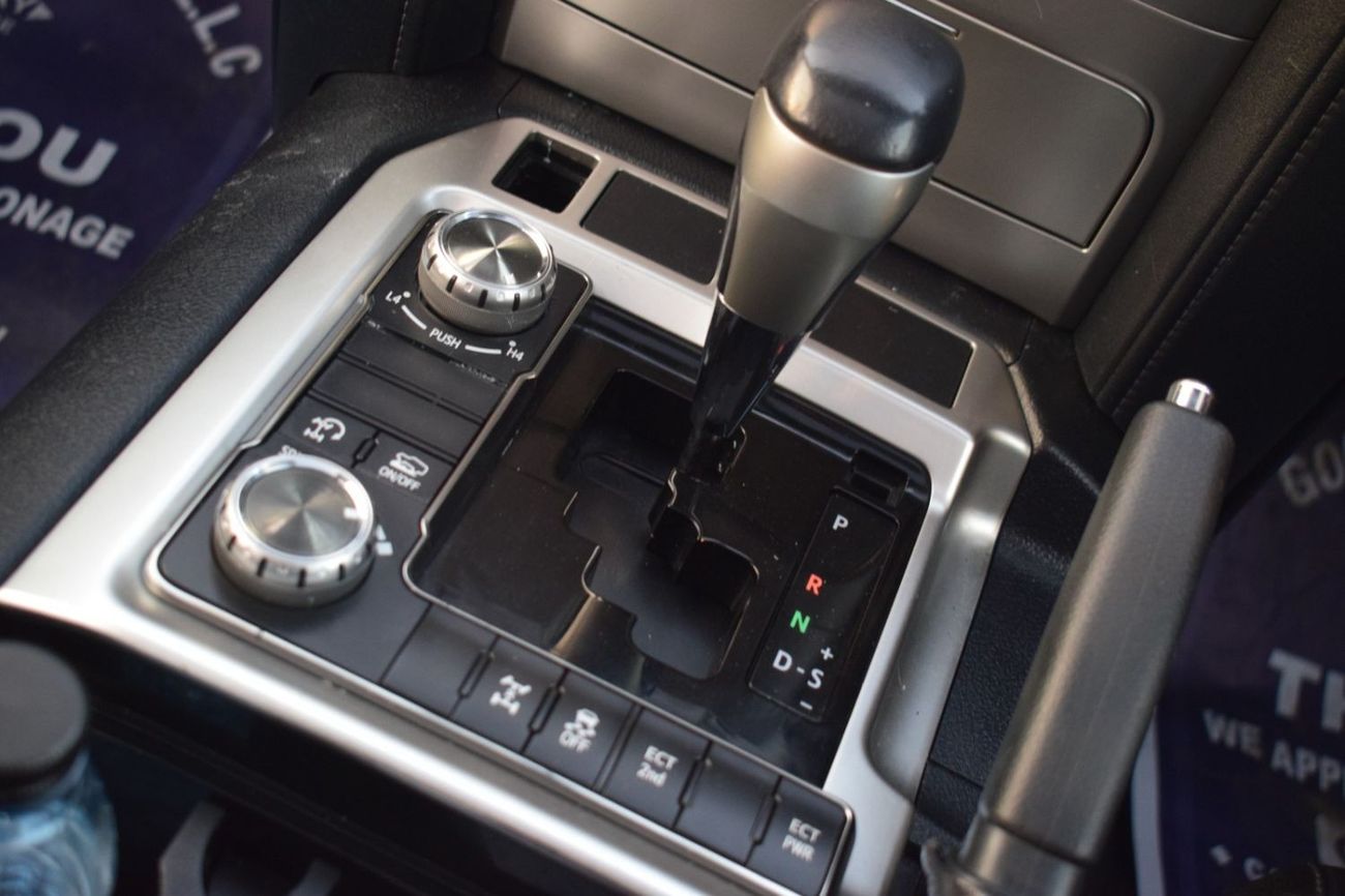 تويوتا لاند كروزر Toyota Landcruiser VXR Diesel RHD V8 Full Option