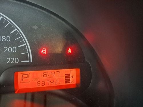 Nissan Sunny SV 1.6L