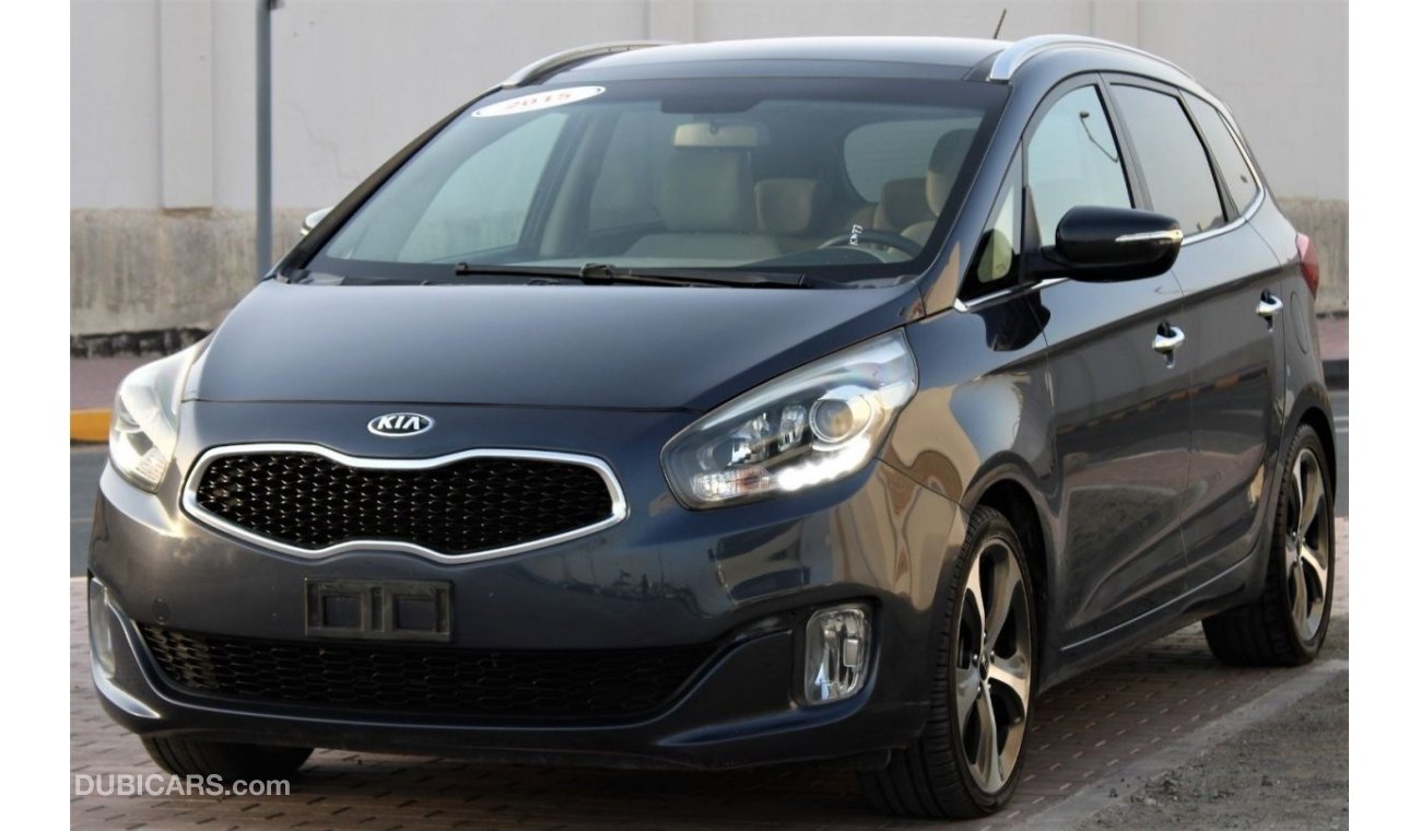 Kia Carens Kia Carens 2015 2000 CC GCC panorama in excellent condition without accidents very clean from inside