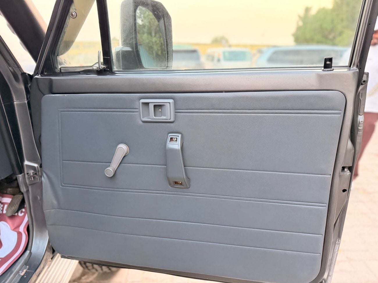 Toyota Land Cruiser Pickup 70 STANDARD Toyota Landcruiser pickup LC79 2020 V8 Diesel Engine RHD Manual Transmission