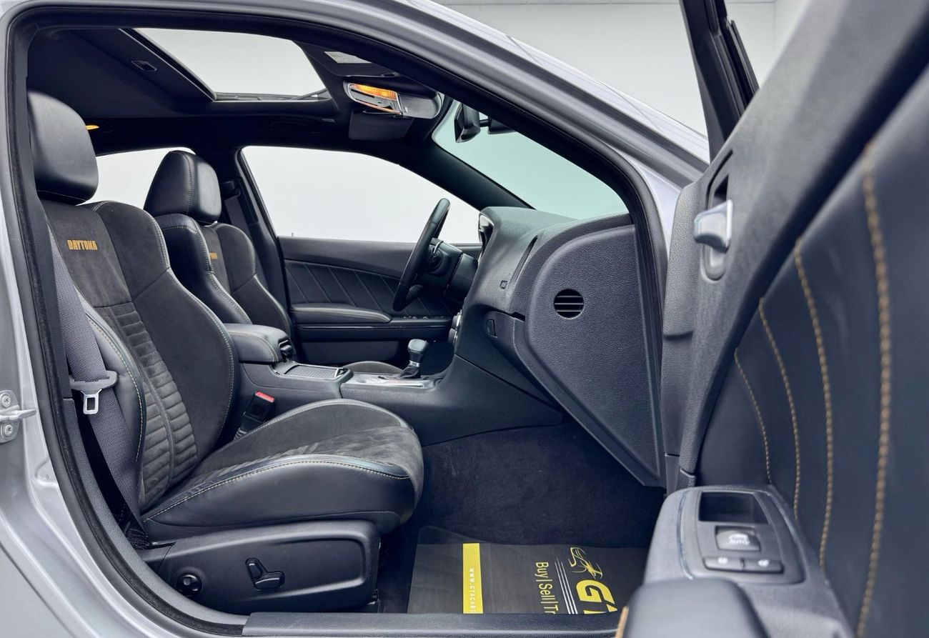 دودج تشارجر Daytona R/T 5.7L 2017 Dodge Charger R/T Daytona 345 Hemi, Full Dodge Service History, GCC