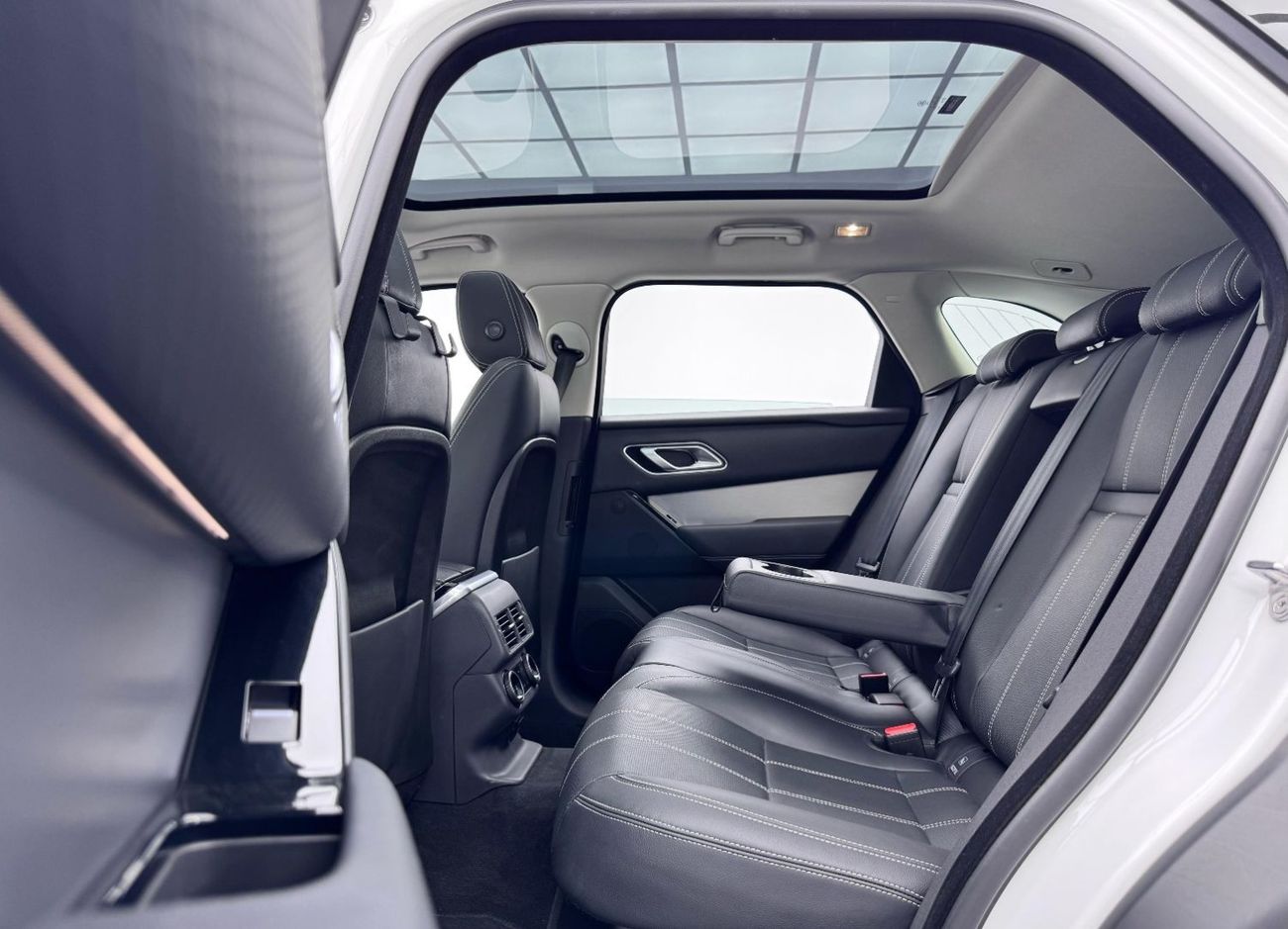 Land Rover Range Rover Velar P250 S 2.0L Petrol 2019 Range Rover Velar P250 S, Warranty, Full Range Rover Service History, Excell