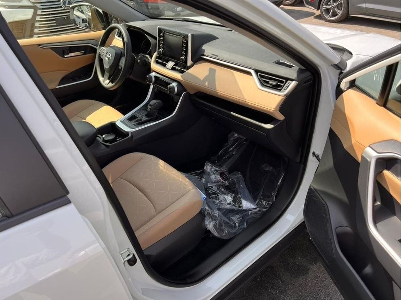 تويوتا راف ٤ 2.5L AWD XLE G PETROL AUTOMATIC TRANSMISSION