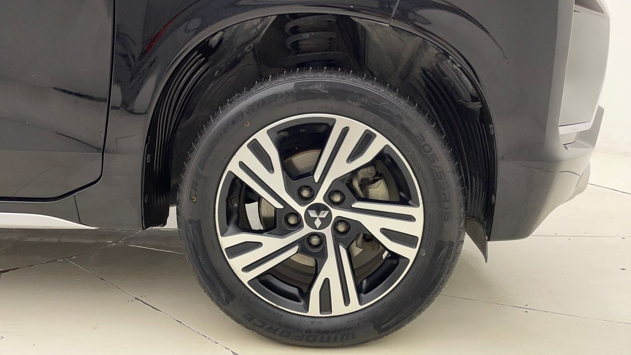 ميتسوبيشي إكسباندر HIGHLINE 1.5 | بدون دفعة مقدمة | اختبار القيادة في المنزل