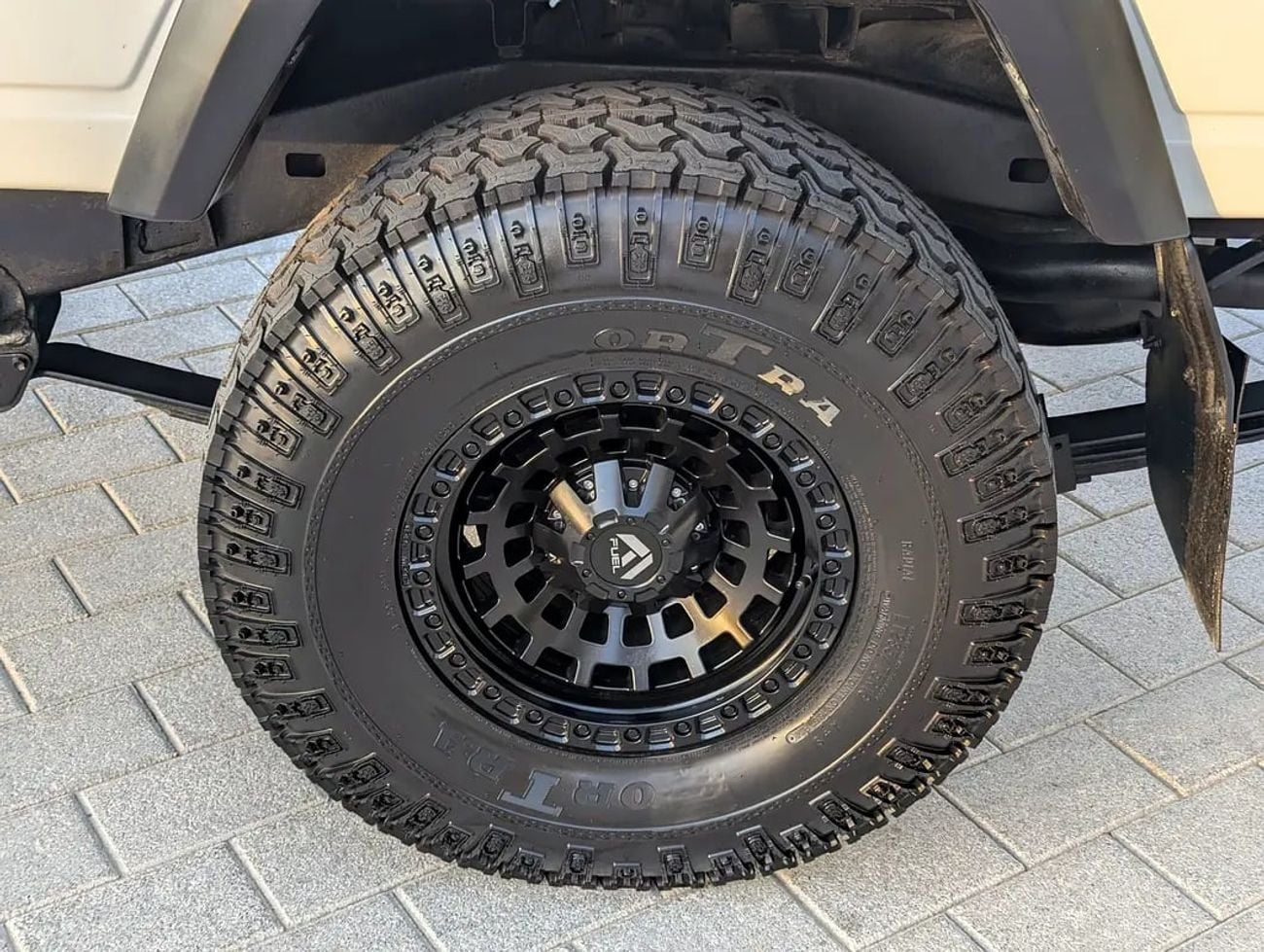 تويوتا لاند كروزر 70 DIESEL LC 79 LX GCC Specs