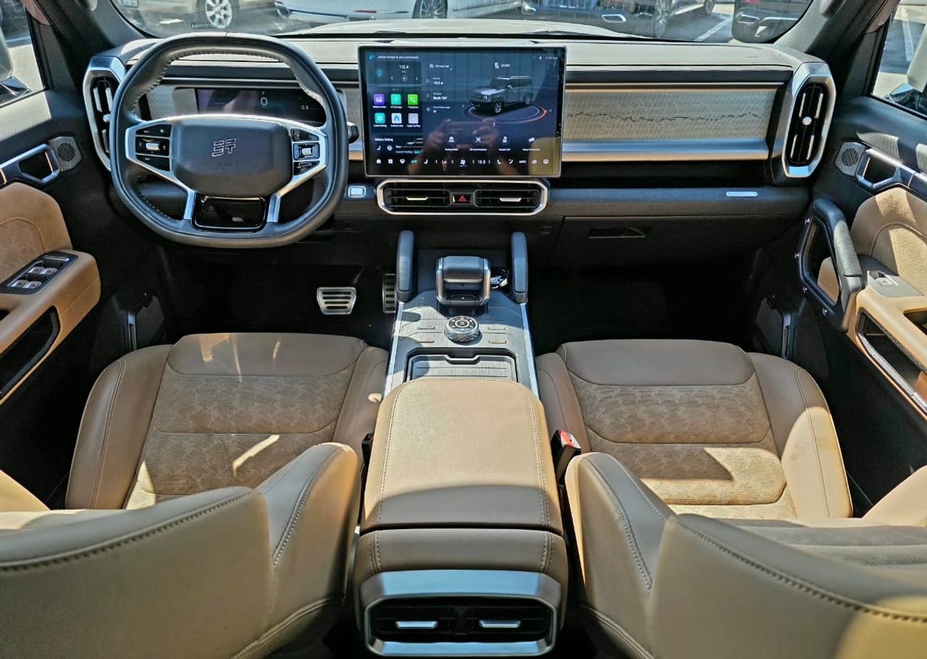 Jetour T2 Luxury 2.0L 14 Turbo Original paint 2025 GCC