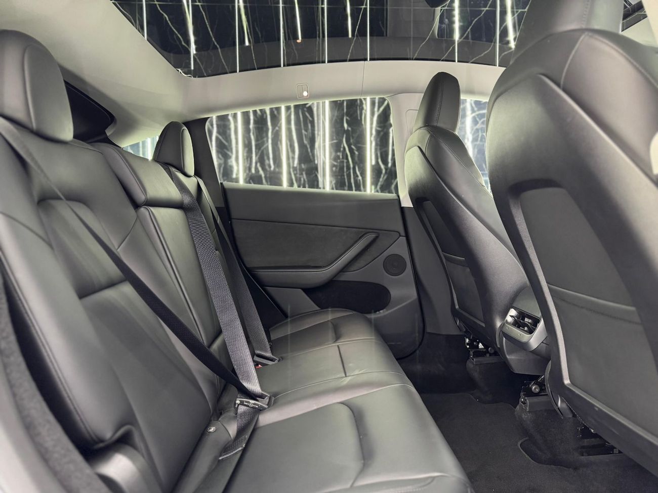 تسلا موديل Y Performance (AWD) 2024 Tesla Model Y Performance, 2028 Tesla Warranty, 2032 Tesla Battery + Drive Un