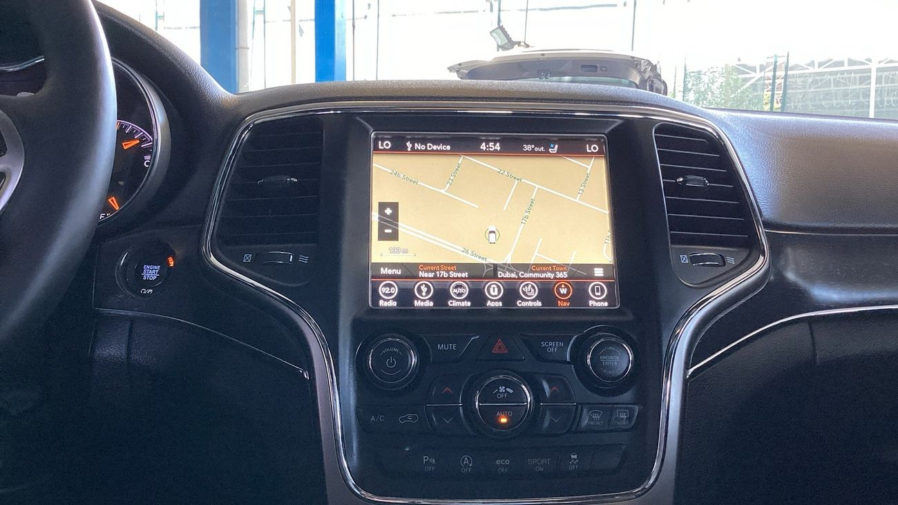 جيب جراند شيروكي 3.6 LIMITED 4WD AUTO | شامل الضمان | 0 ﺪﻔﻋﺓ ﺃﻮﻟﻯ