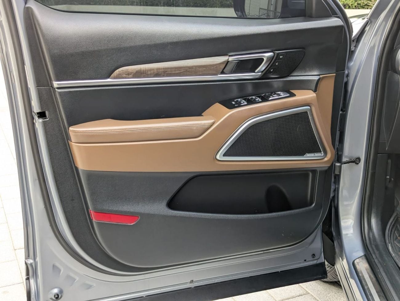 كيا تيلورايد Kia Telluride 2021 LHD grey colour