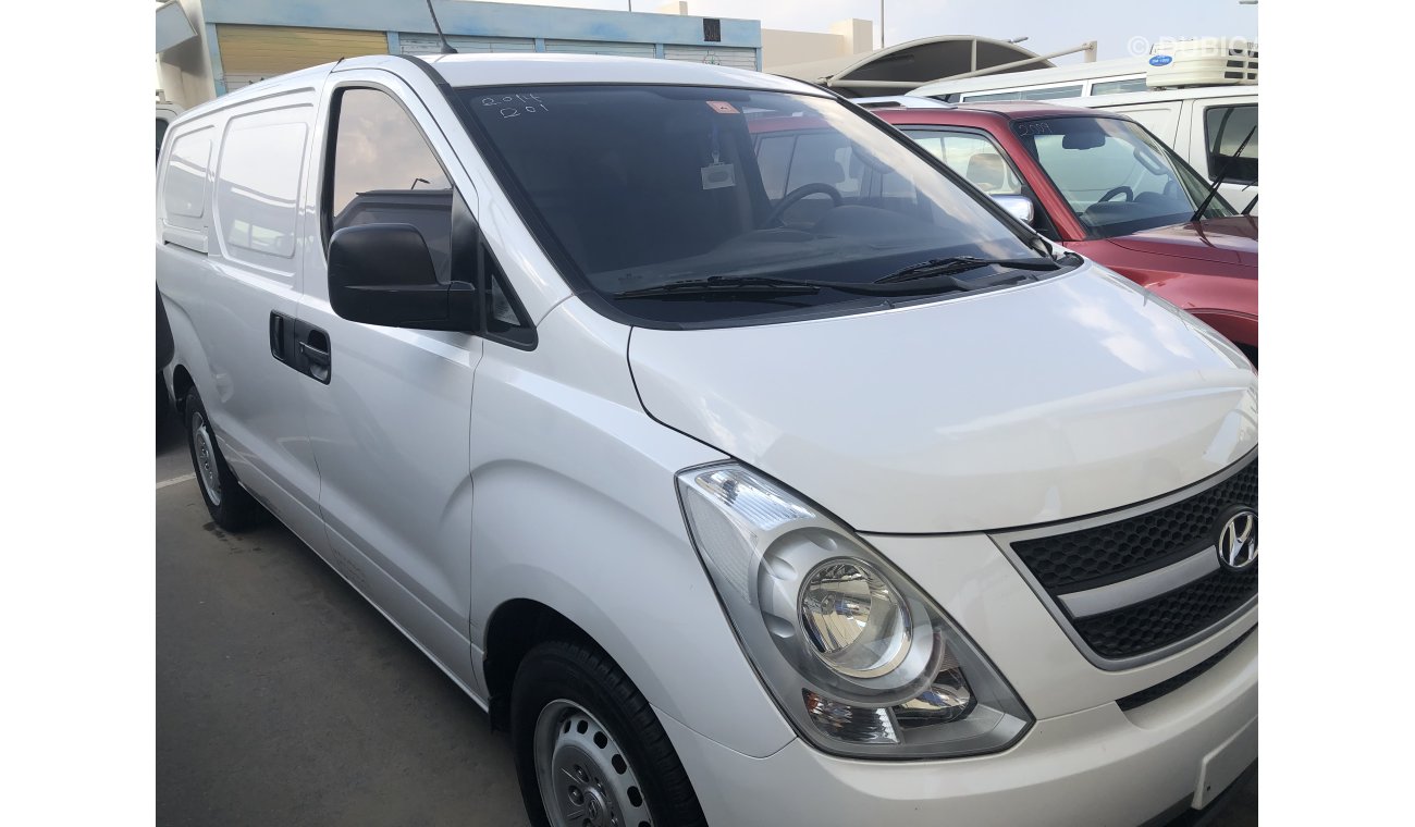 هيونداي H-1 Hyundai H1 van,model:2014. Excellent condition