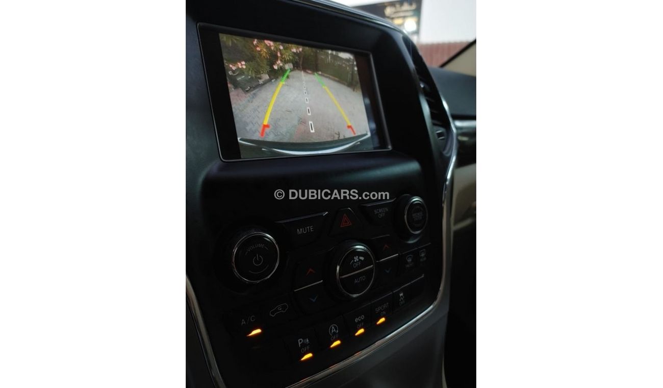 Jeep Grand Cherokee Laredo