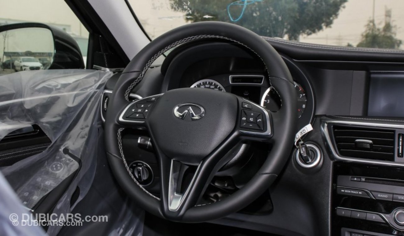 Infiniti Q30 1.6T Premium - GCC Specs - Zero KM