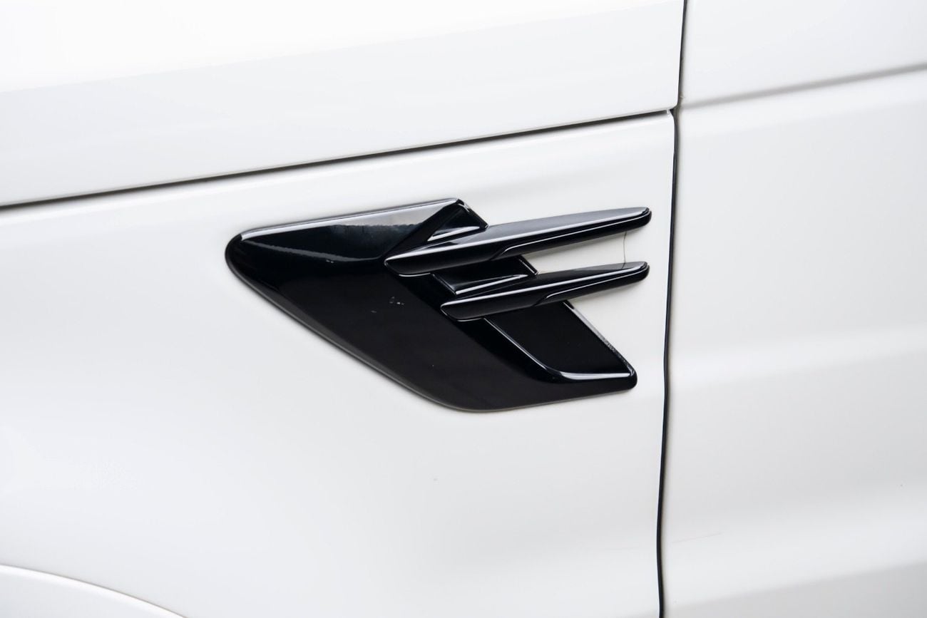 لاند روفر رينج روفر سبورت SVR 5.0L (575 HP) 4WD