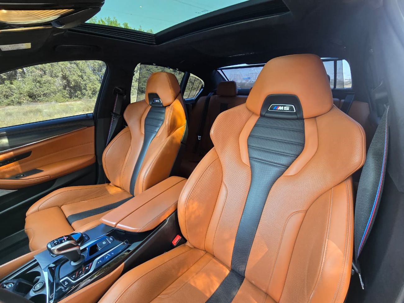 BMW M5 Std 4.4L BMW M5 2018 GCC // ORGINAL PAINT // PERFECT CONDITION // ACCIDENT FREE