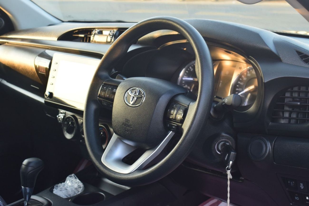 Toyota Hilux GLX 2.8L A/T