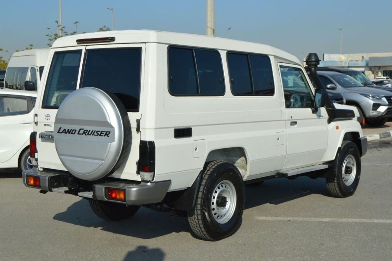Toyota Land Cruiser 70 3 Doores