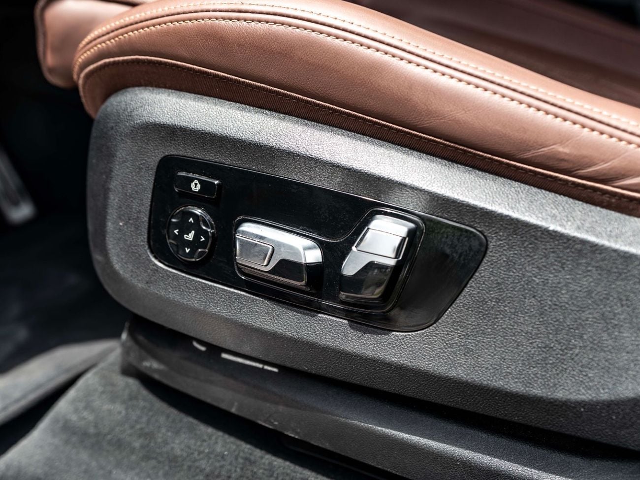 بي أم دبليو X7 40i M Sport Dynamic 3.0L