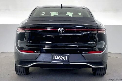 Toyota Crown Platinum | National Day Celebration | Guaranteed Warranty | 0 Down Payment