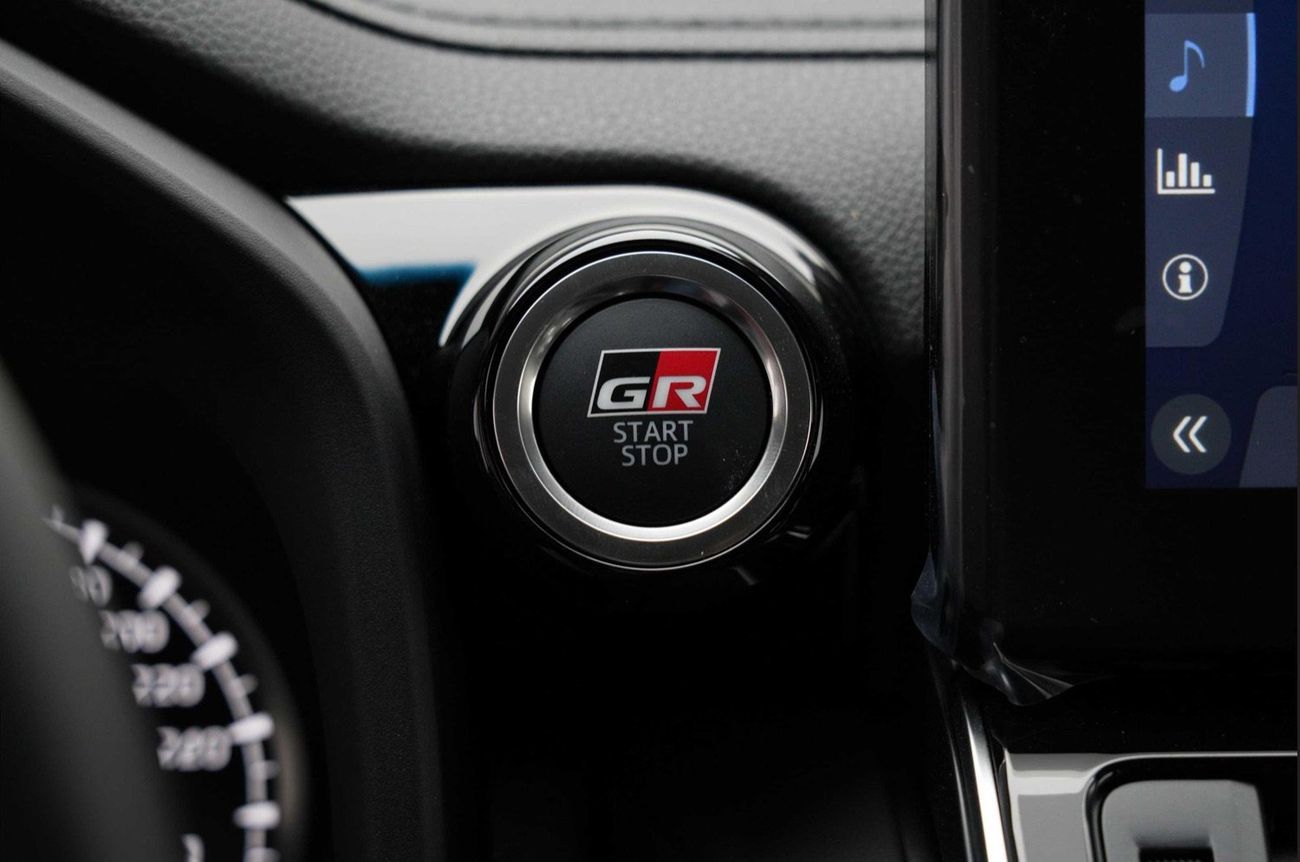 تويوتا لاند كروزر LC300 GR Sport 3.5 L Twin‑Turbo Petrol High A/T