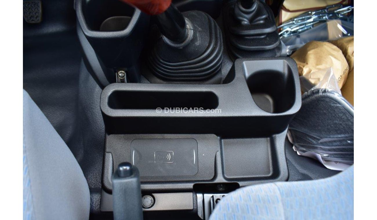 Toyota Land Cruiser Pick Up 79 Double Cab Pickup Limited V8 4.5l Turbo Diesel 4wd Manual Transmission