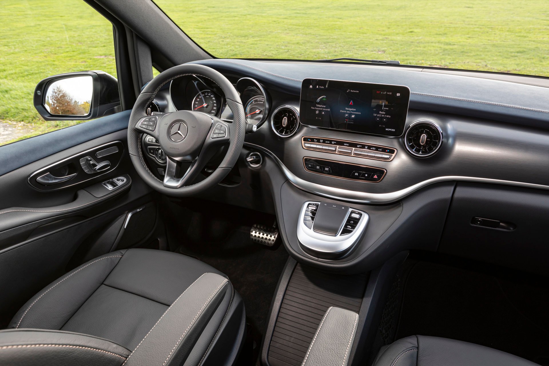 Mercedes-Benz Vito interior - Cockpit