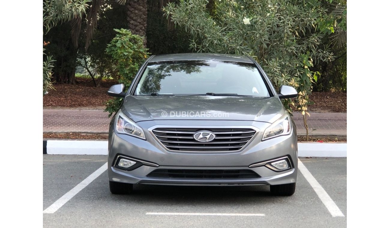 Hyundai Sonata SE Model 2017 GCC CAR PERFECT CONDITION INSIDE AND OUTSIDE FULL ELECTRIC CONTROL STEERING CONTROL
