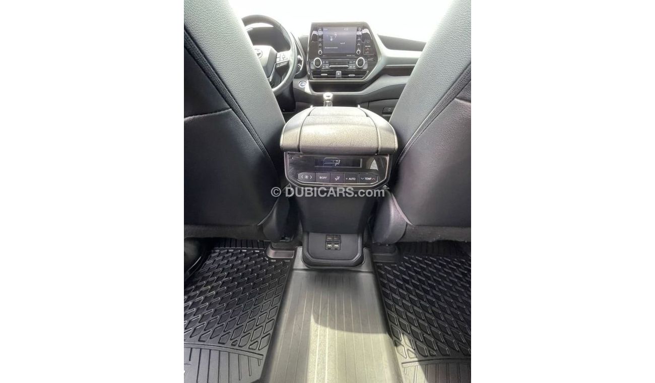 Toyota Highlander TOYOTA HIGHLANDER XLE HYBRID 2021- RED