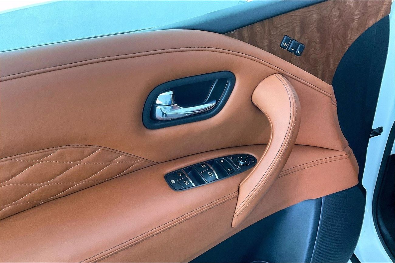 بي أم دبليو M850i M-Sport Package | شامل الضمان | 0 ﺪﻔﻋﺓ ﺃﻮﻟﻯ