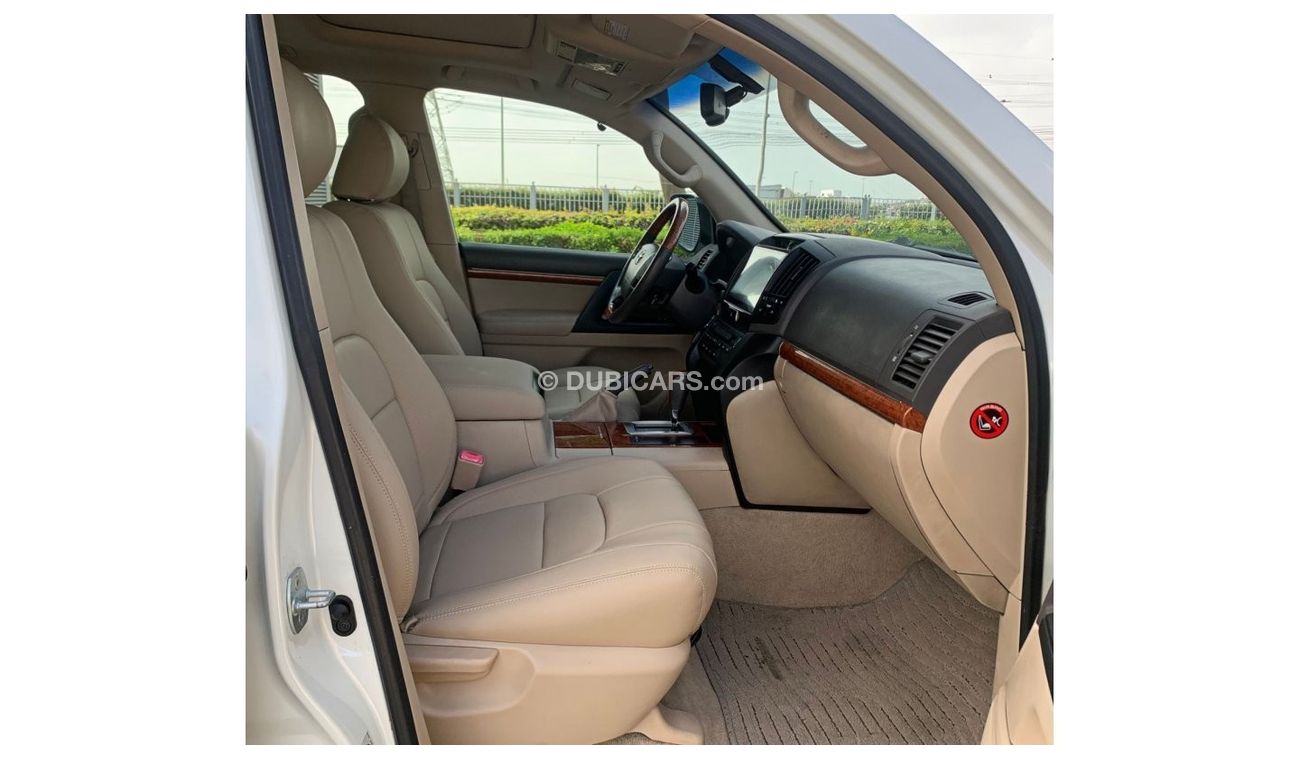 Toyota Land Cruiser GXR Excellent condition