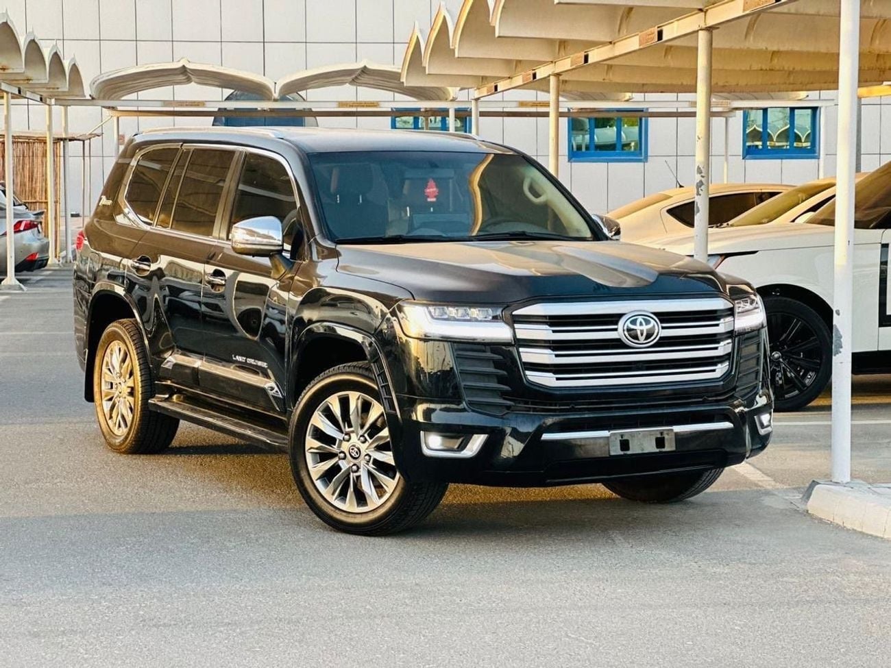 Toyota Land Cruiser GXR Toyota Landcruiser 2019 Facelift 2024 V6