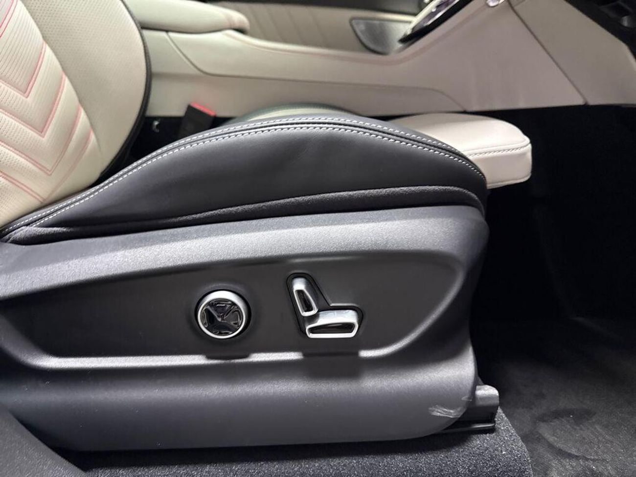 Maserati Grecale 3.0 V6 Trofeo ZF 4WD Euro 6 (s/s) 5dr (EXPORT ONLY) right hand drive