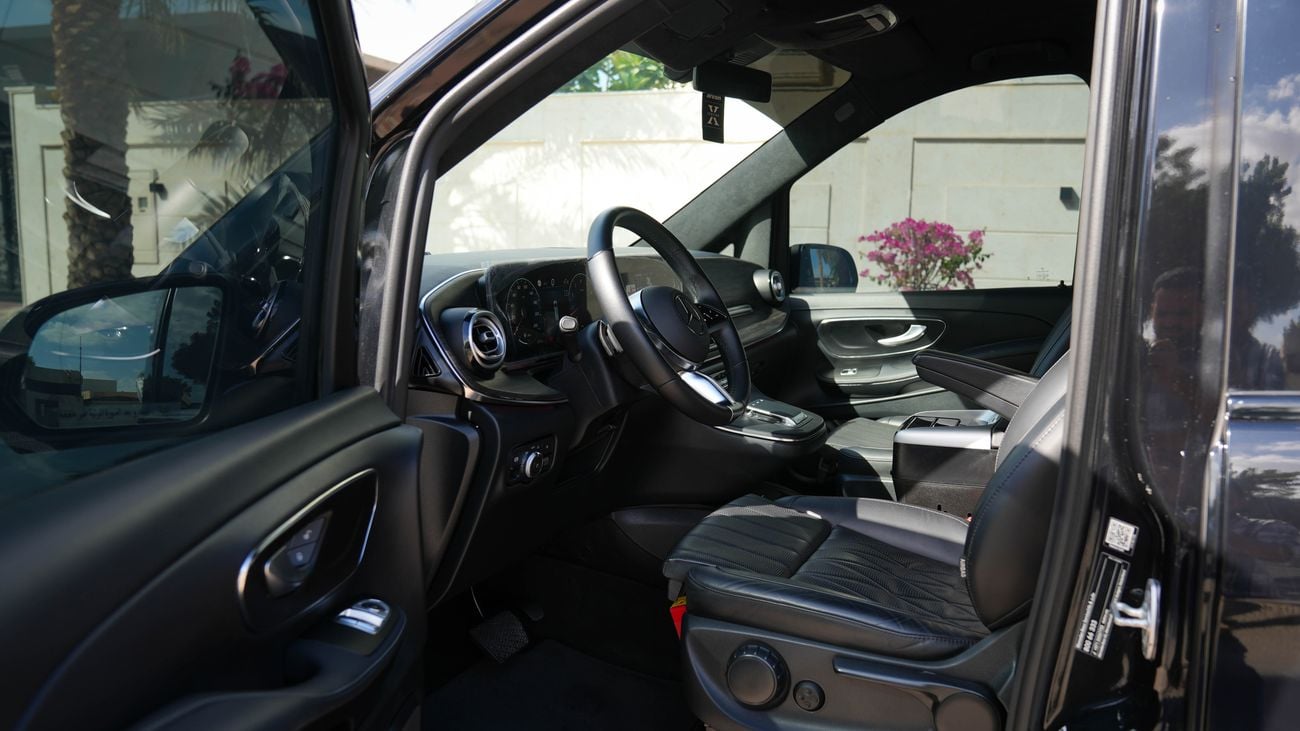 مرسيدس بنز V 300 2.0L