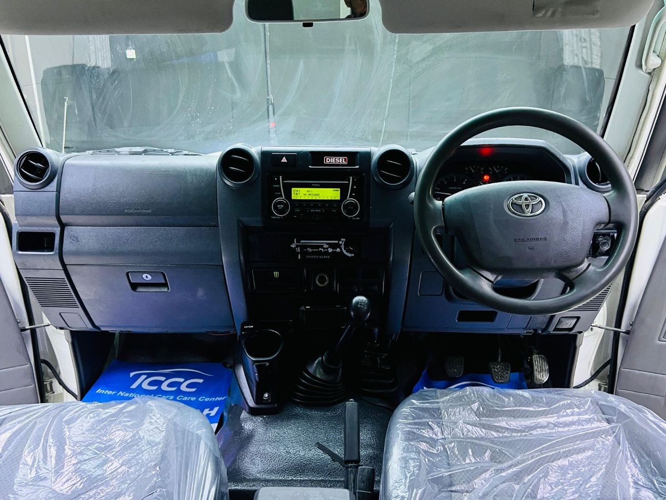 Toyota Land Cruiser Pick Up Double cabin 4.5L, perfect inside and outside