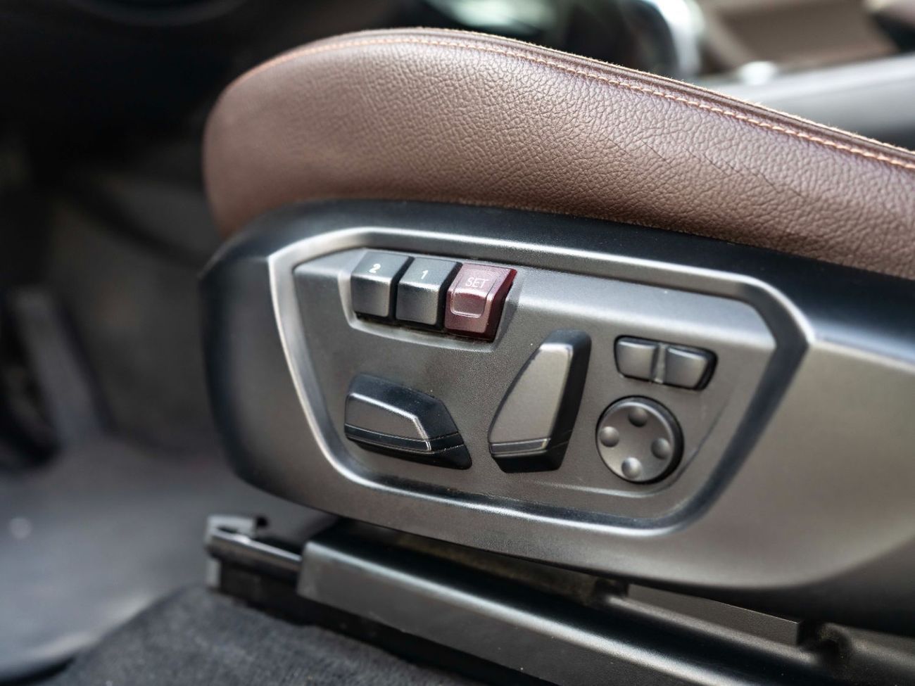 بي أم دبليو X4 xDrive 28i 2.0L