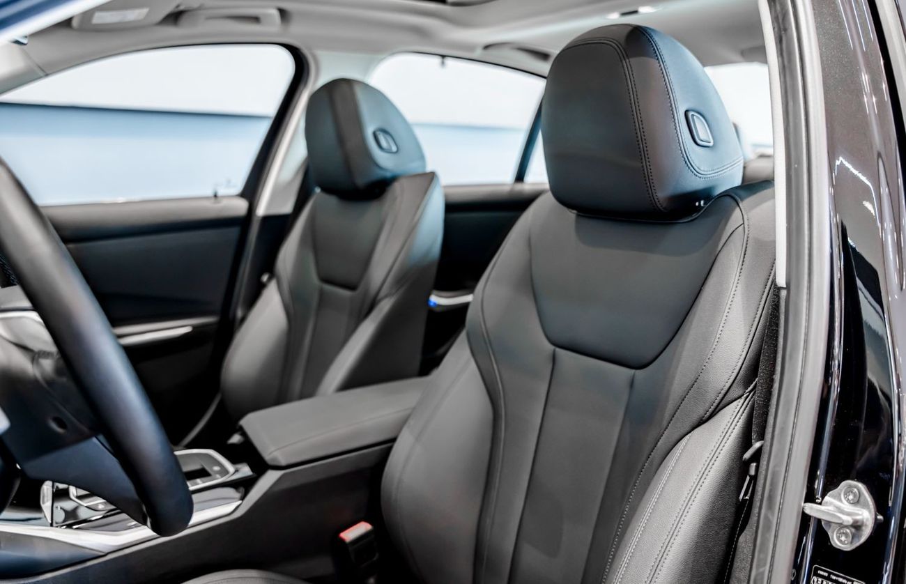 BMW 320i Exclusive 2020 BMW 320i, 2025 BMW Warranty + Service Contract, Full Service History, Low KMs, GCC