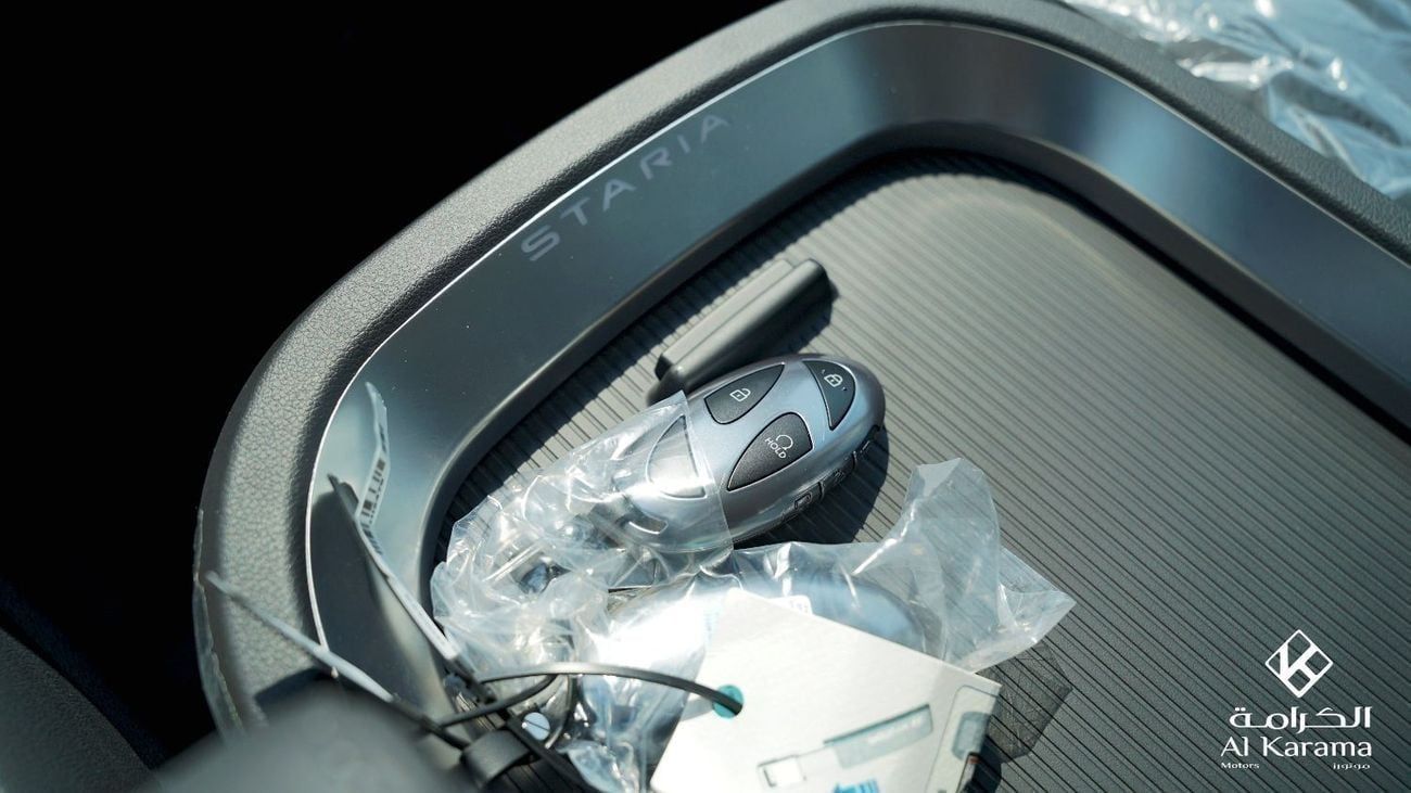 Hyundai Staria 3.5L Executive 9 Seater, Leather Interior, Push Start, Cruise Control, Remote Sliding & Rear Door Co