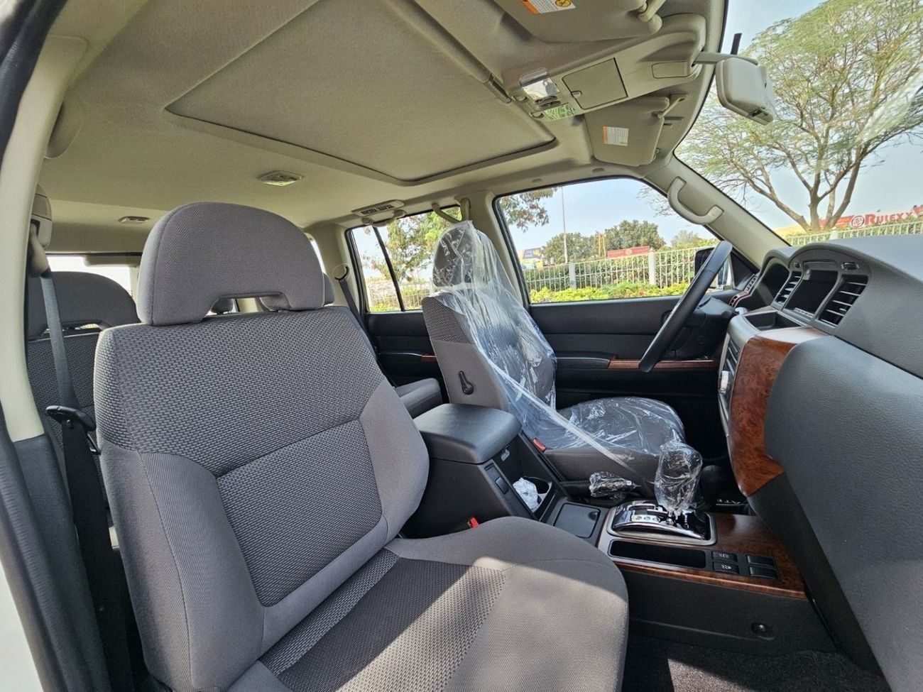 Nissan Patrol Safari Safari 4.8L M/T