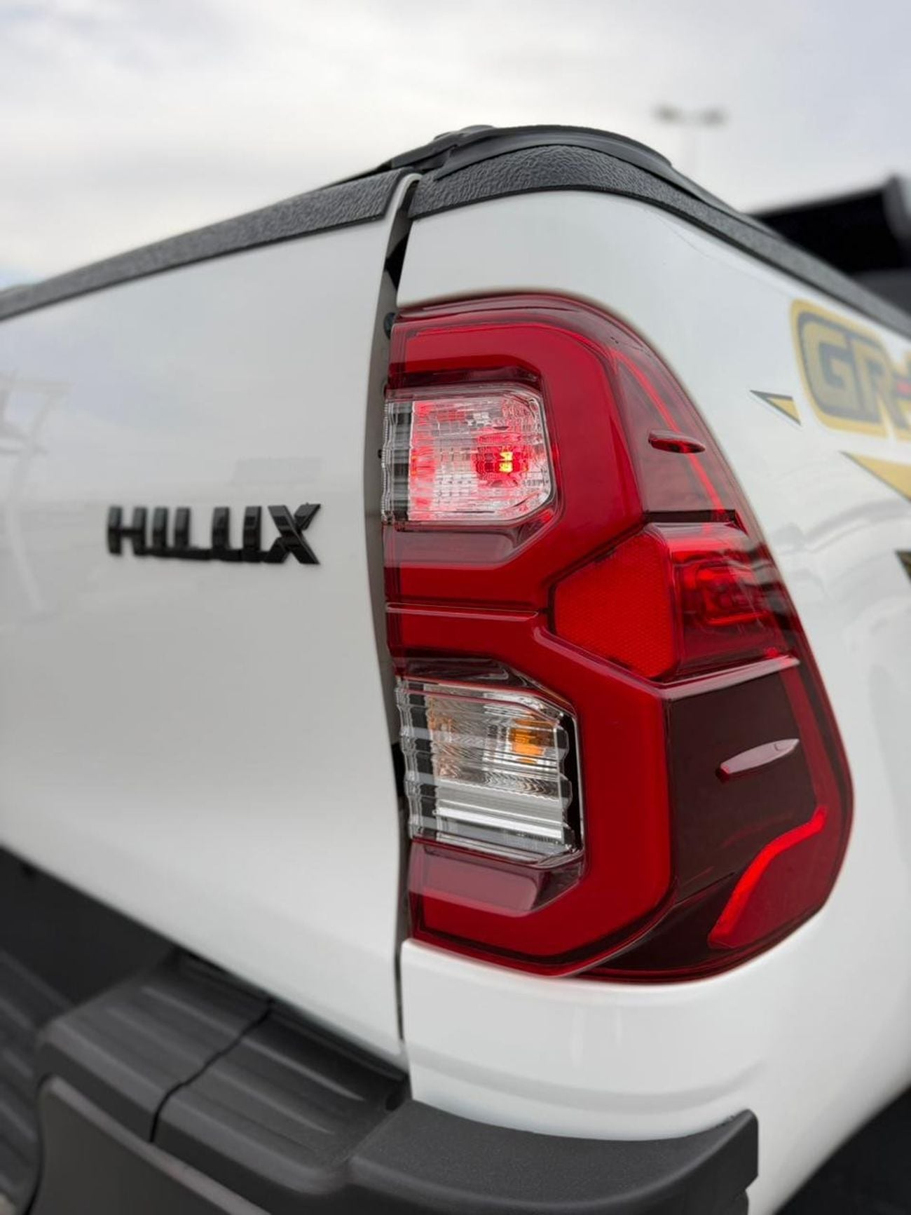 Toyota Hilux GLX 2.7L Double Cab Utility 4WD A/T