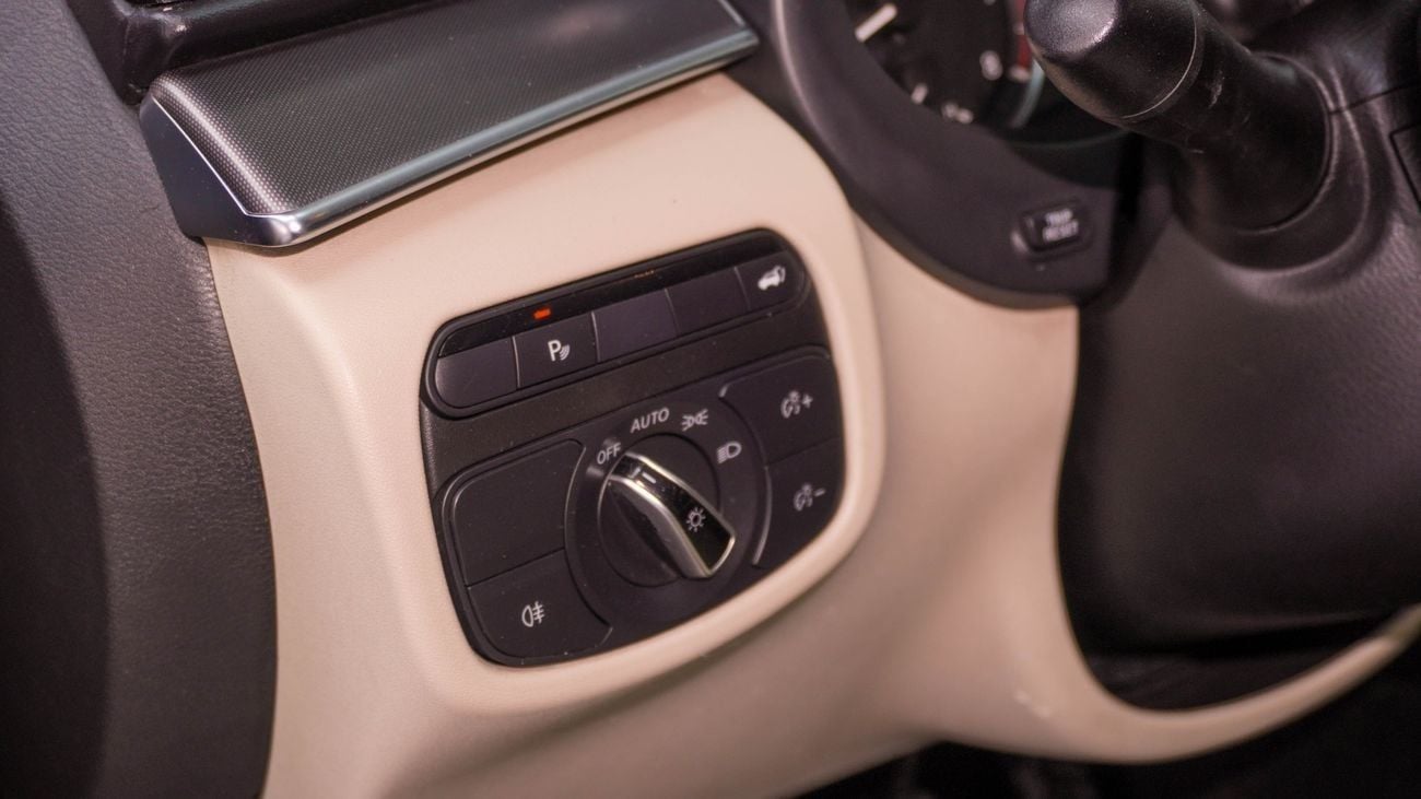 Infiniti QX50 2.0T Luxe (AWD)