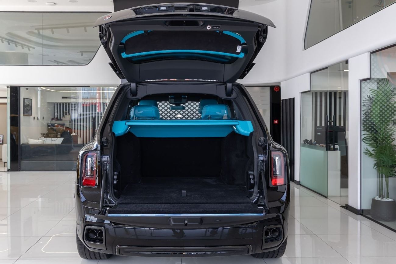Rolls-Royce Cullinan Rolls Royce Cullinan Black Badge | 2025