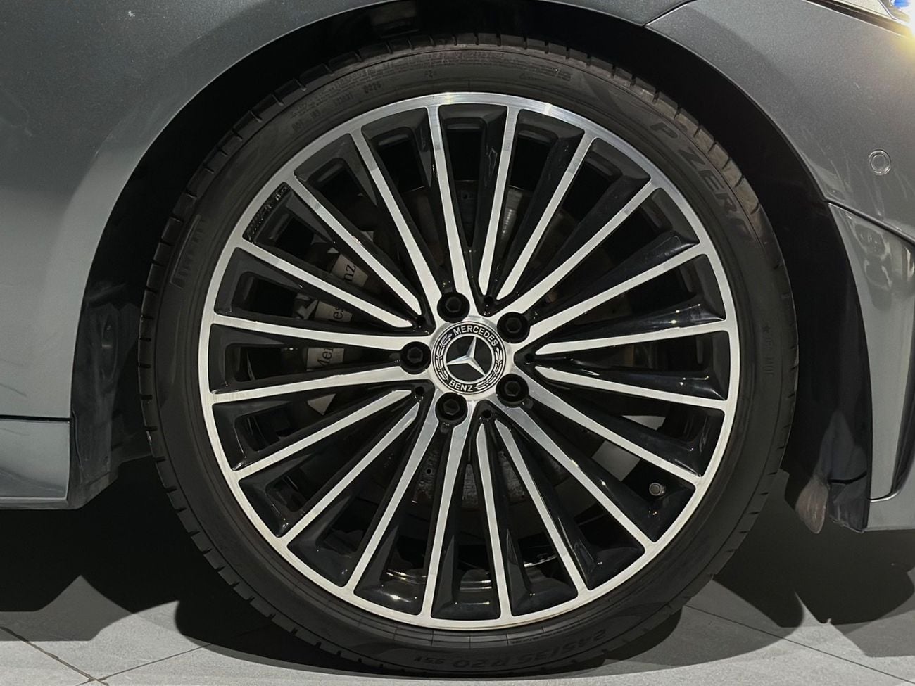 Mercedes-Benz CLS 350 Premium + 2.0L (313 HP) MERCEDES-BENZ CLS350 | GCC | 2023 | UNDER WARRANTY & CONTRACT SERVICE (GARGA