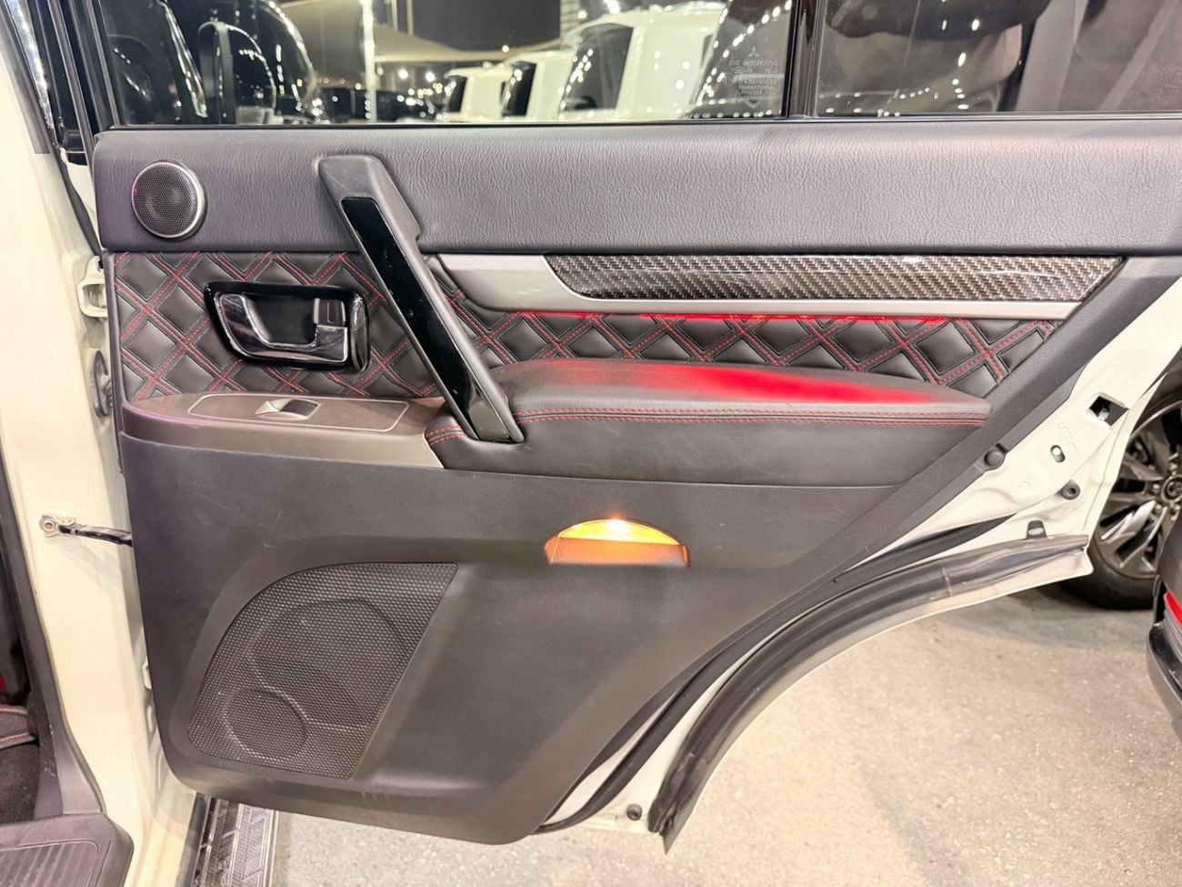 Mitsubishi Pajero GLS H/L SIGNATURE EDI