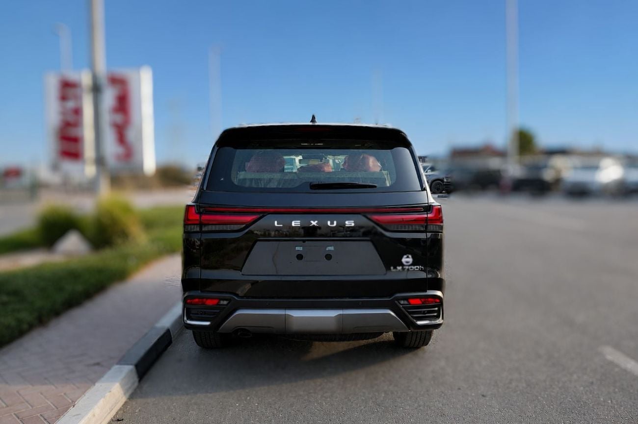 لكزس LX 700h SIGNATURE