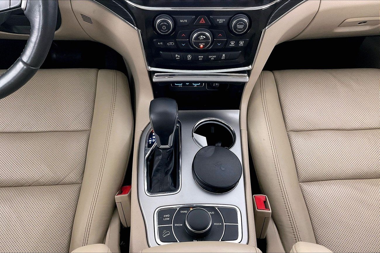 جيب جراند شيروكي Limited | شامل الضمان | 0 ﺪﻔﻋﺓ ﺃﻮﻟﻯ