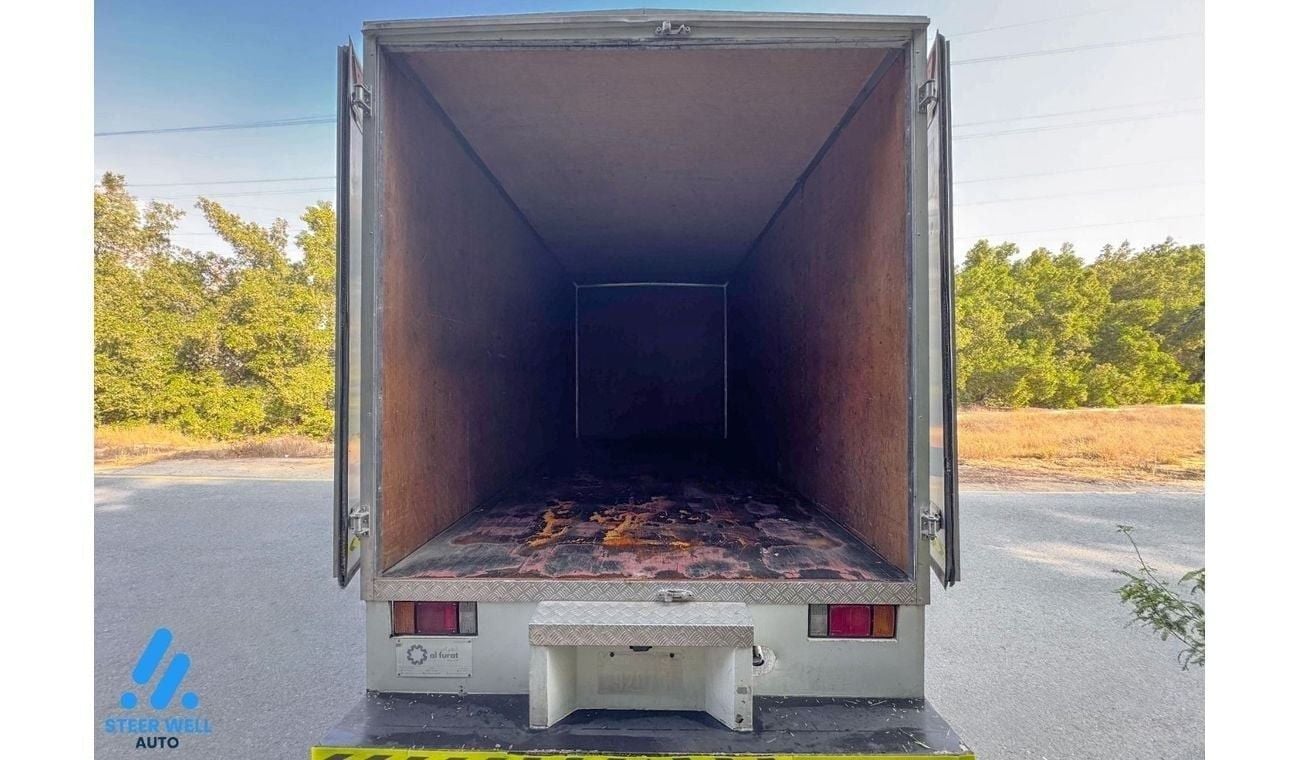 إيسوزو NPR Euro 4 Insulated Box | 3.0L RWD Diesel MT | Reliable Performance | GCC | Book Now!