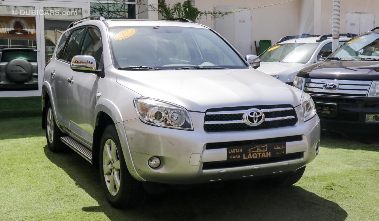 Toyota RAV4 Gulf car in excellent condition do not need any expenses