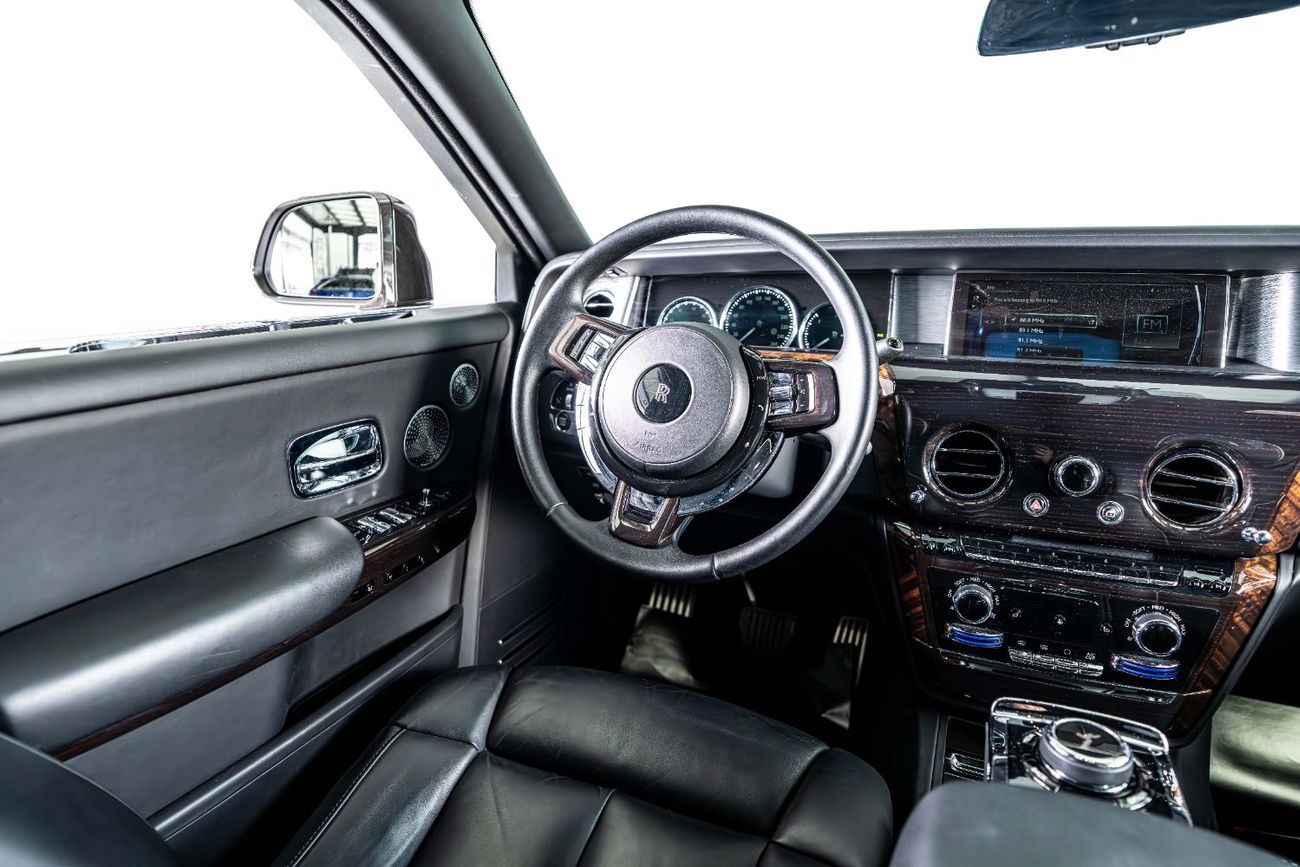 Rolls-Royce Phantom Std 6.8L Diamond Grey Exterior Color-24 Inch Chrome Rims-Star Light System